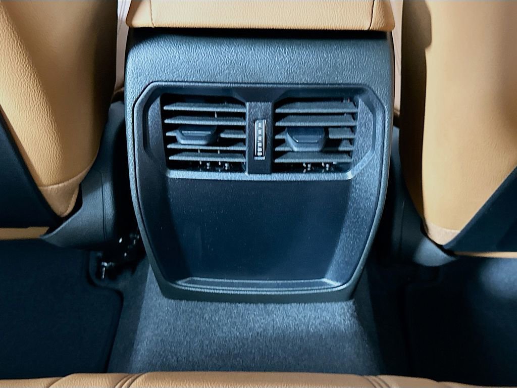 New 2026 BMW 230i Coupe w/ Convenience Package image 18