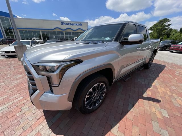 Used 2024 Toyota Tundra Limited AWD/4WD image 27