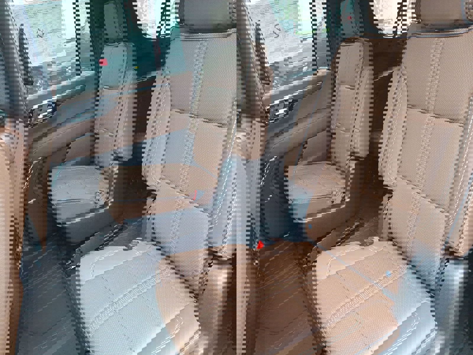 New 2026 Chevrolet Suburban High Country image 22