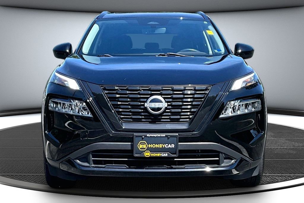 Used 2023 Nissan Rogue SV w/ SV Premium B Package AWD/4WD image 2