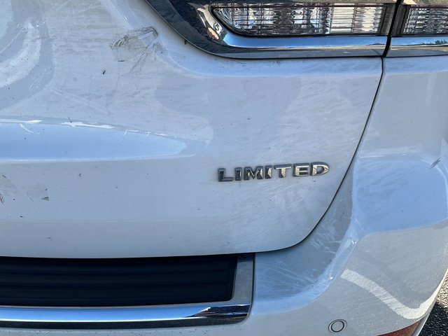 Used 2021 Jeep Grand Cherokee Limited w/ Luxury Group II image 7