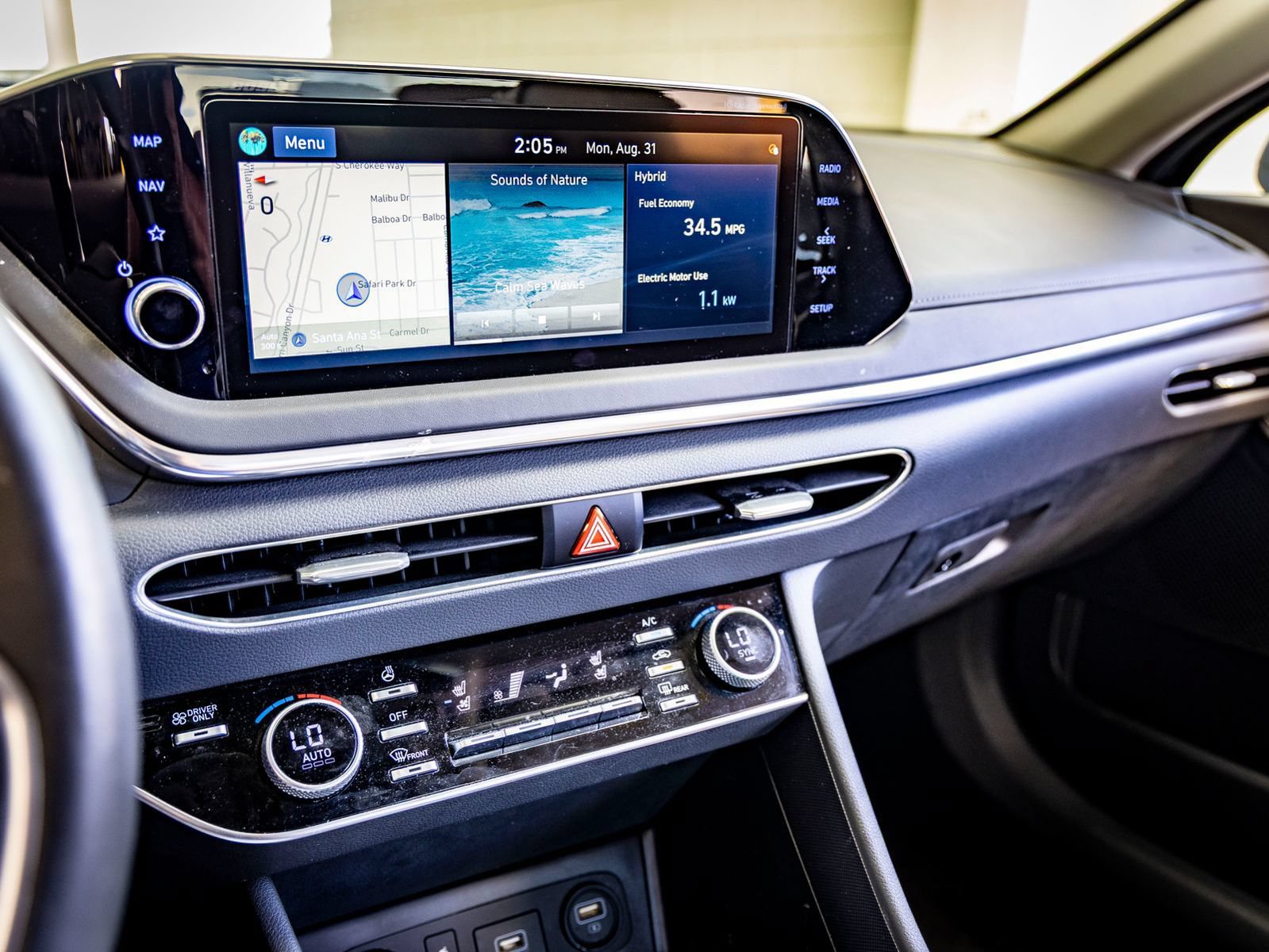 Used 2021 Hyundai Sonata Limited w/ Cargo Package FWD image 13