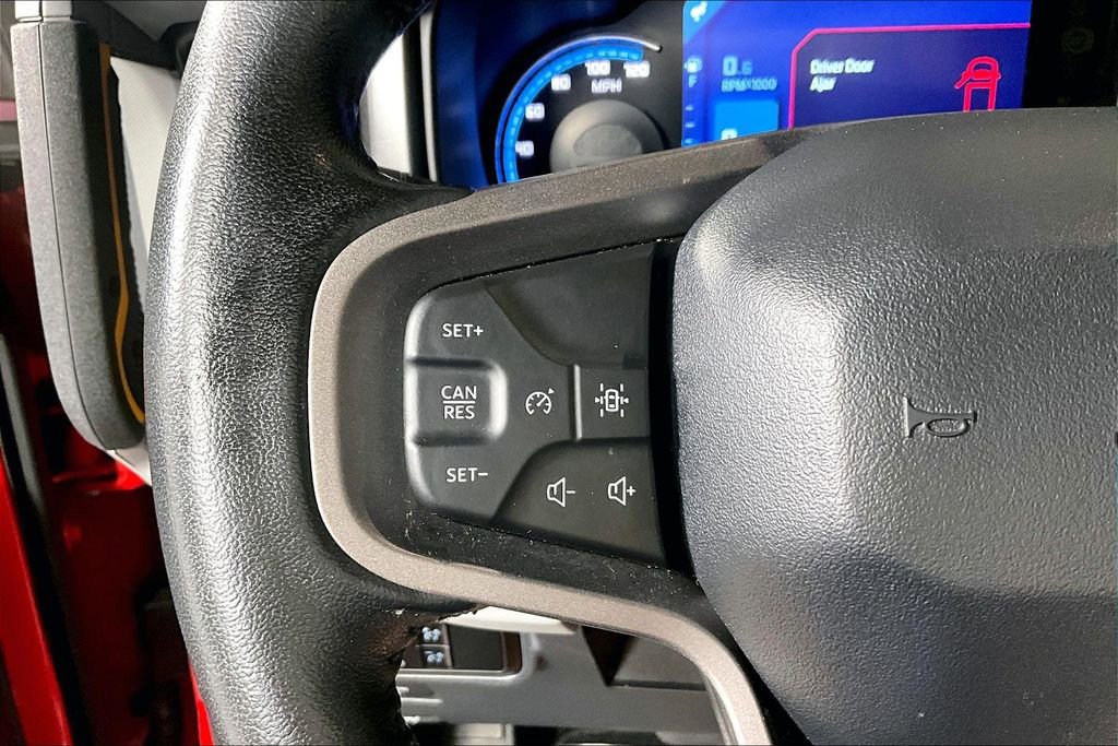 Used 2023 Ford Bronco Badlands image 18