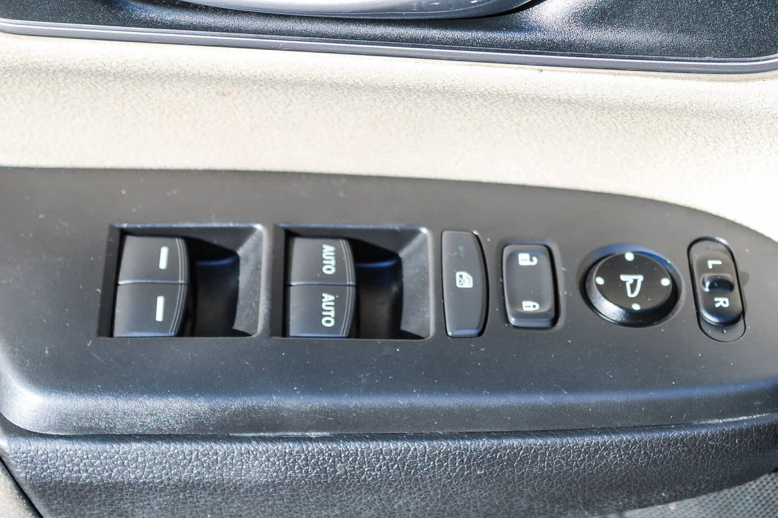 Used 2019 Honda CR-V EX image 20