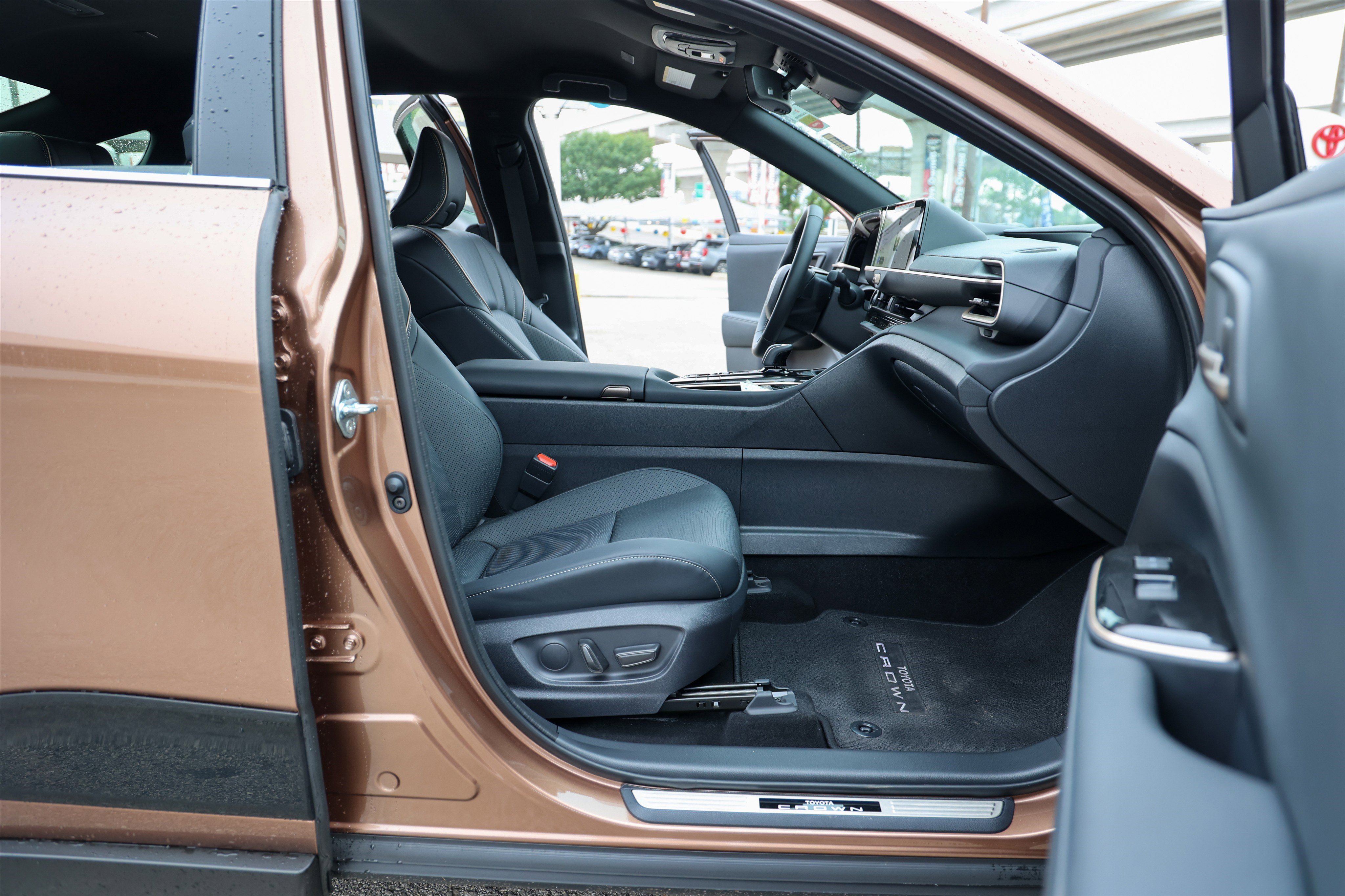 Certified 2026 Toyota Crown AWD/4WD image 47