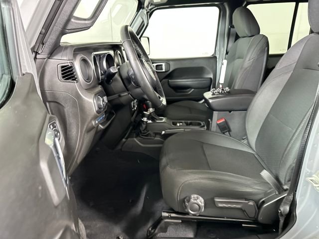 Used 2023 Jeep Wrangler Unlimited w/ Cold Weather Group image 11