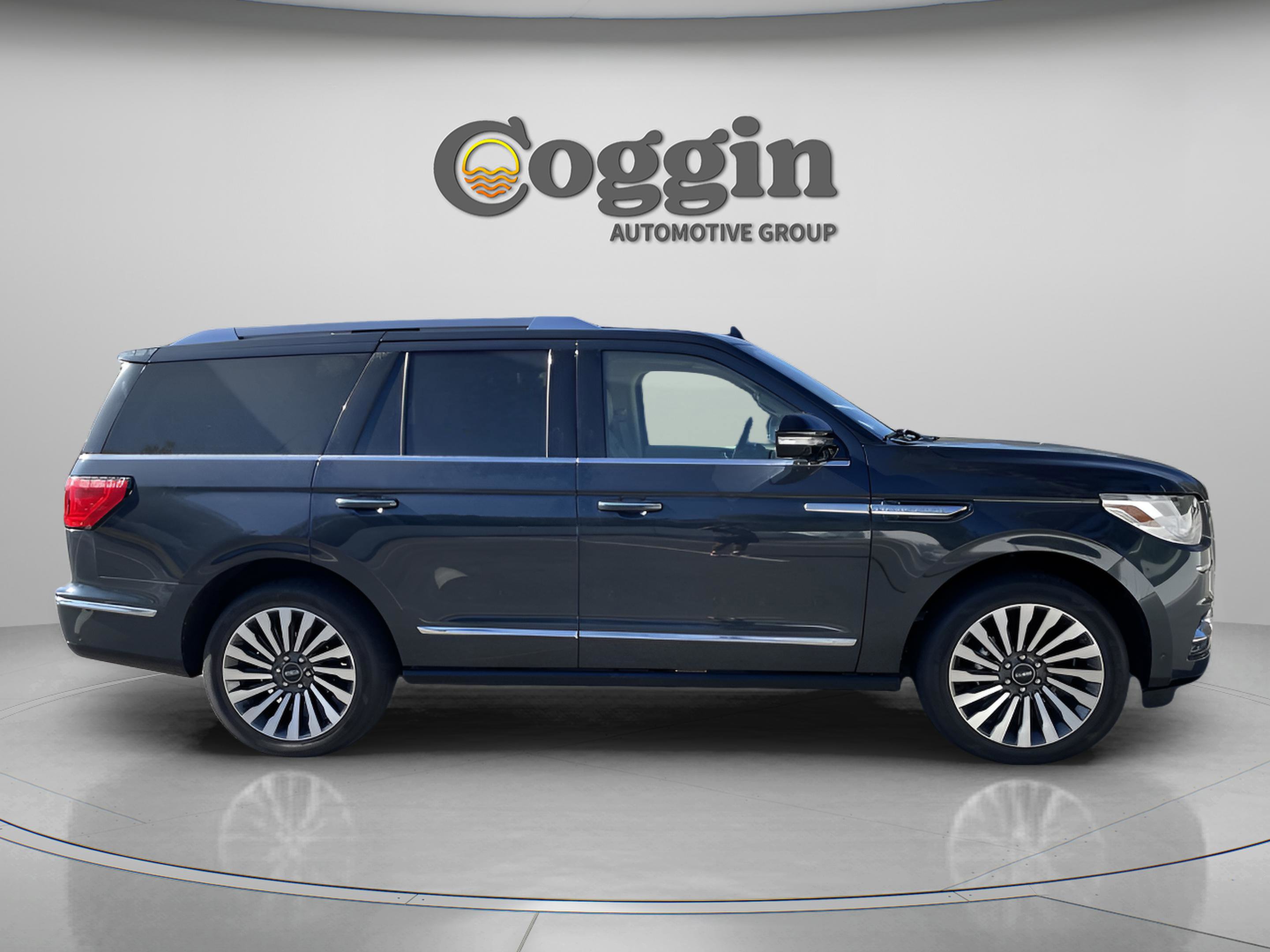 Used 2021 Lincoln Navigator Reserve w/ Luxury Package image 6
