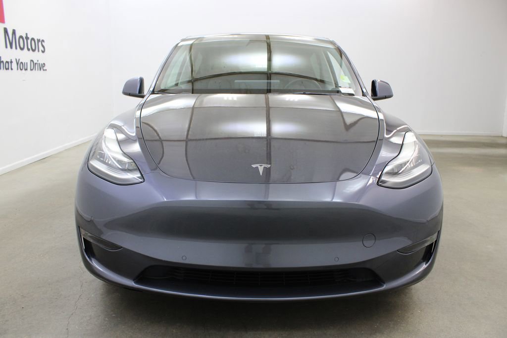 Used 2022 Tesla Model Y Long Range image 7
