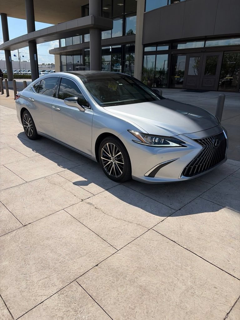 Used 2022 Lexus ES 350 w/ Premium Package FWD image 7