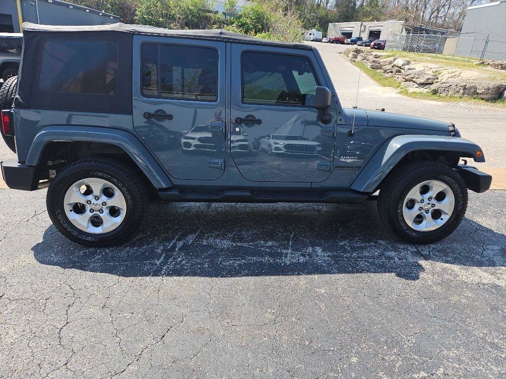 Used 2014 Jeep Wrangler Unlimited Sahara w/ Connectivity Group image 5