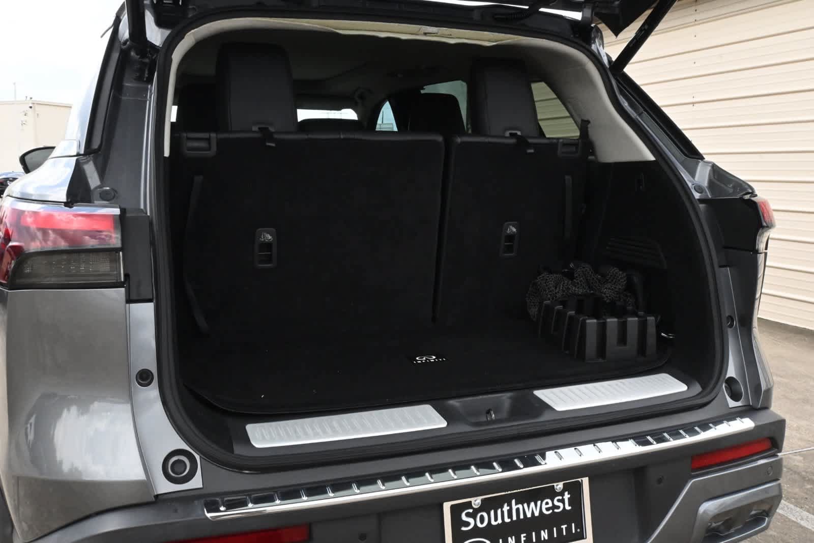 Used 2022 INFINITI QX60 Luxe w/ Cargo Package FWD image 20