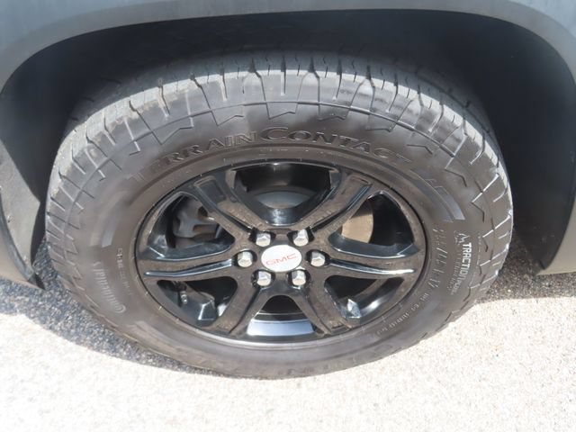 Used 2023 GMC Acadia AT4 w/ Technology Package AWD/4WD image 16