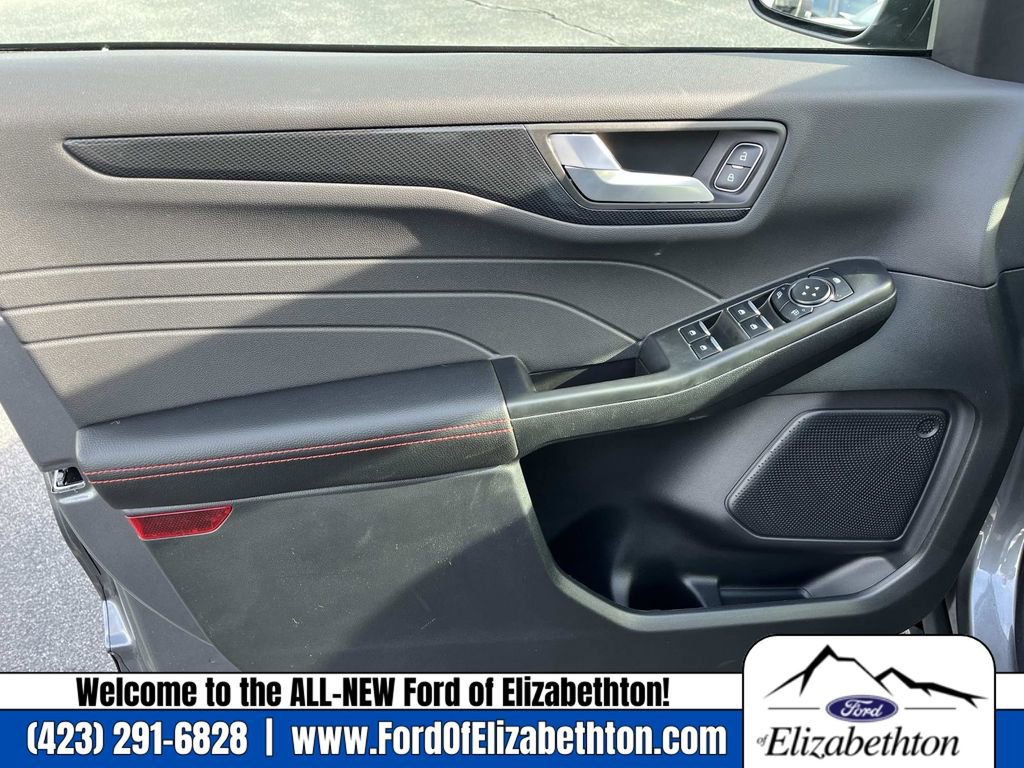 New 2026 Ford Escape ST-Line Select w/ Equipment Group 401A image 19
