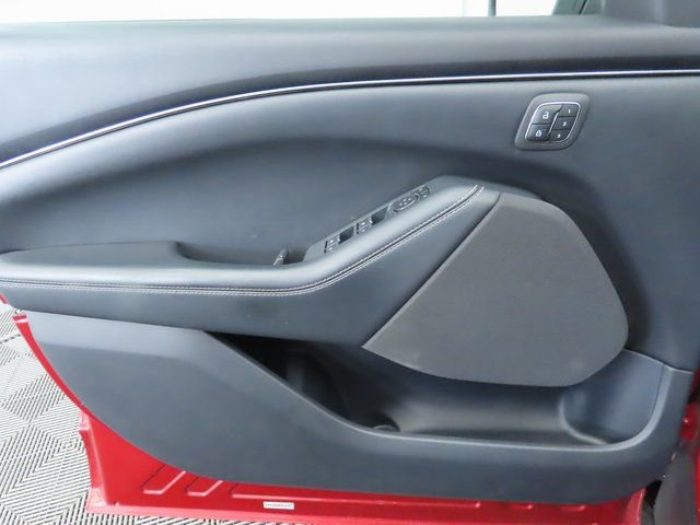 Used 2021 Ford Mustang Mach-E Select w/ Comfort/Appearance Package image 25