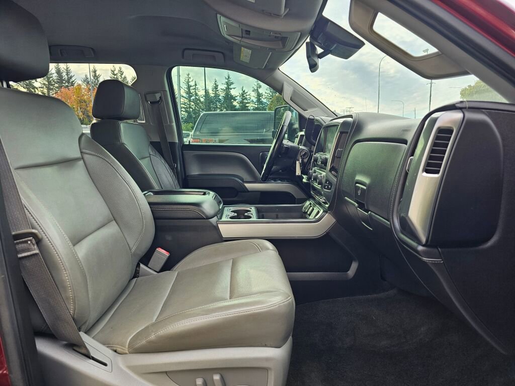 Used 2015 Chevrolet Silverado 3500 LTZ image 13