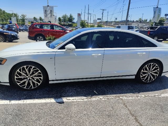 Used 2021 Audi A8 L 3.0T w/ Executive Plus Package AWD/4WD image 12
