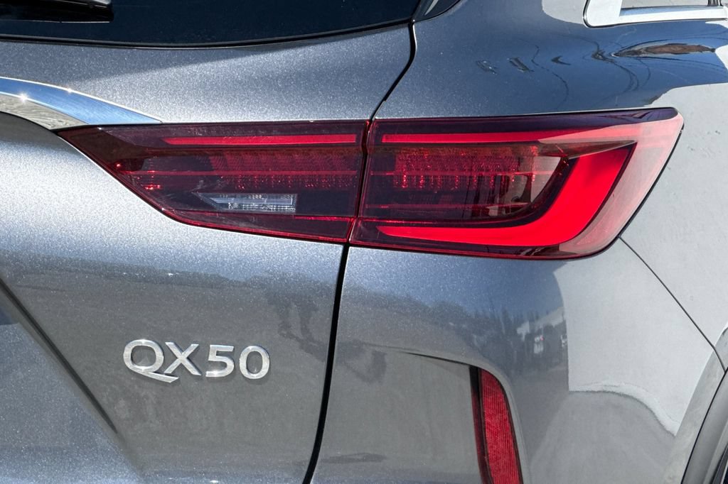 Used 2023 INFINITI QX50 Luxe AWD/4WD image 25