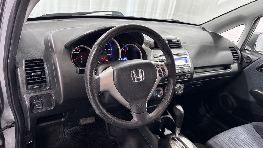 Used 2008 Honda Fit Sport image 9