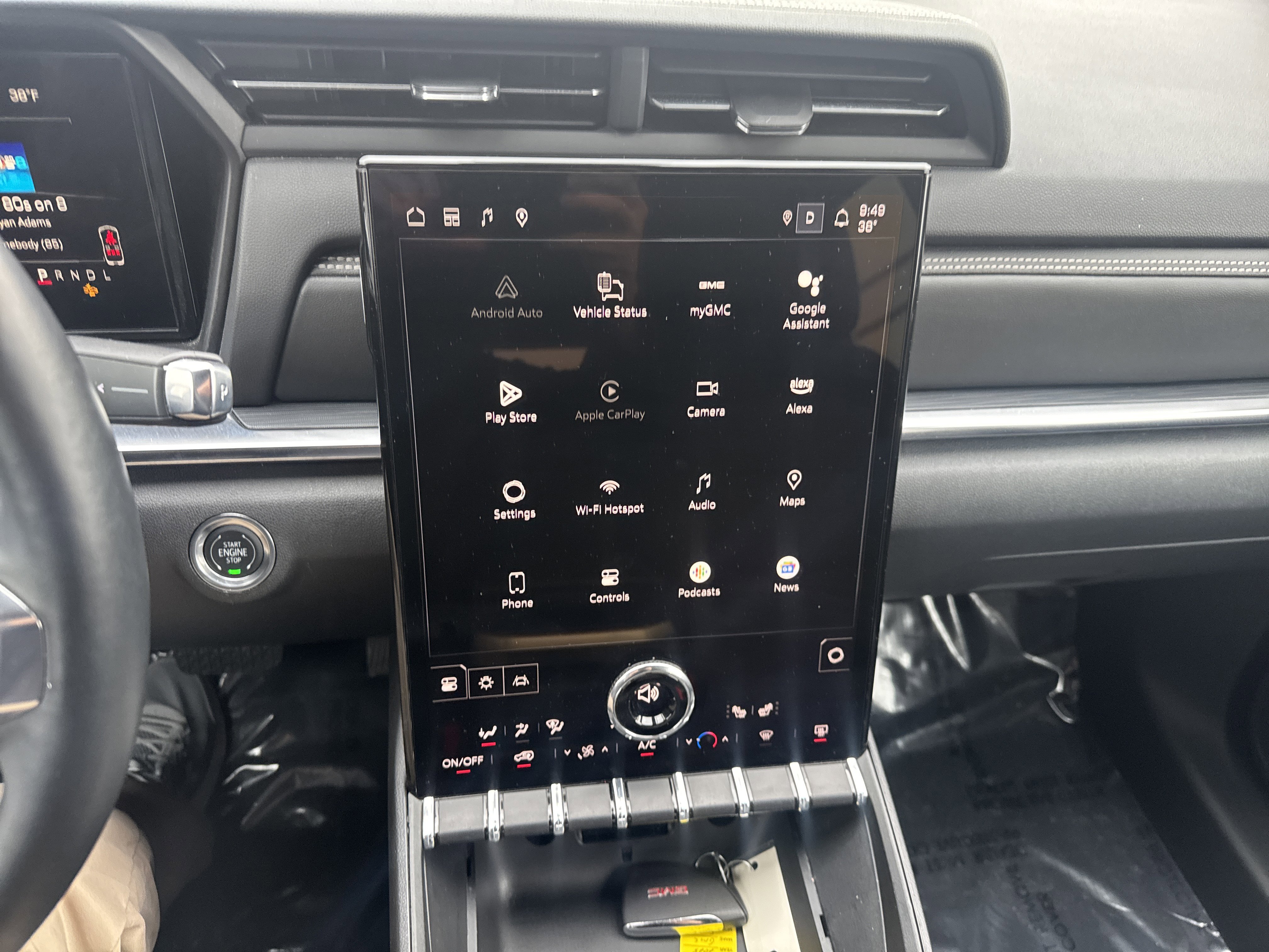 Used 2025 GMC Terrain Elevation AWD/4WD image 23