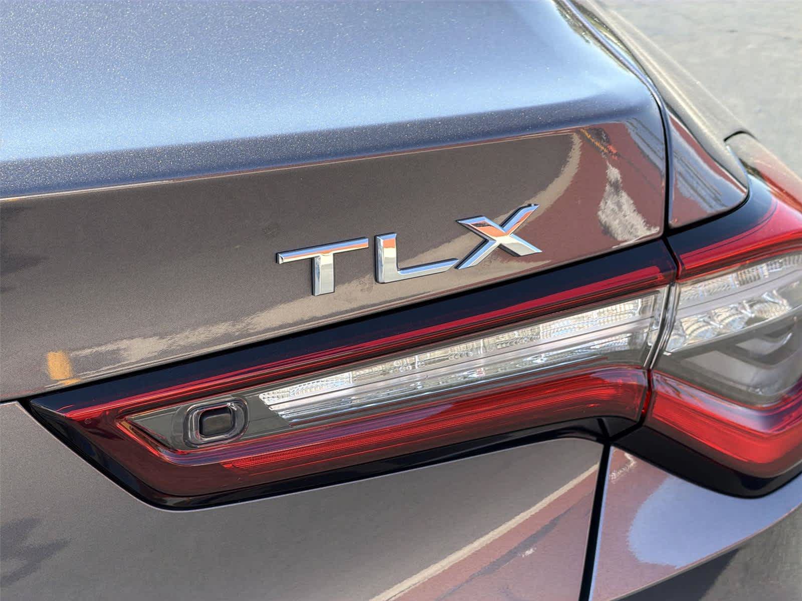 Used 2022 Acura TLX w/ Technology Package FWD image 8
