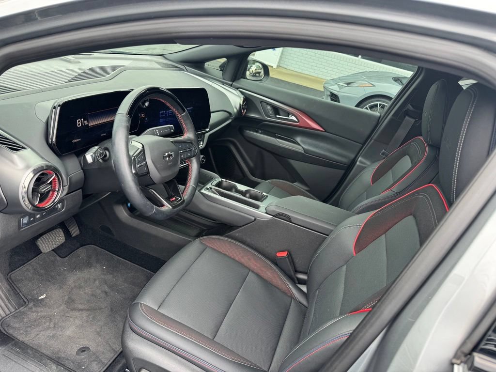 Used 2024 Chevrolet Equinox EV RS AWD/4WD image 5