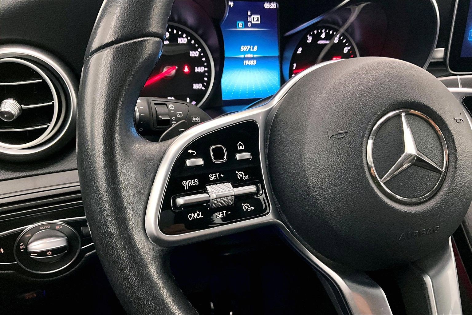 Used 2020 Mercedes-Benz GLC 300 image 21