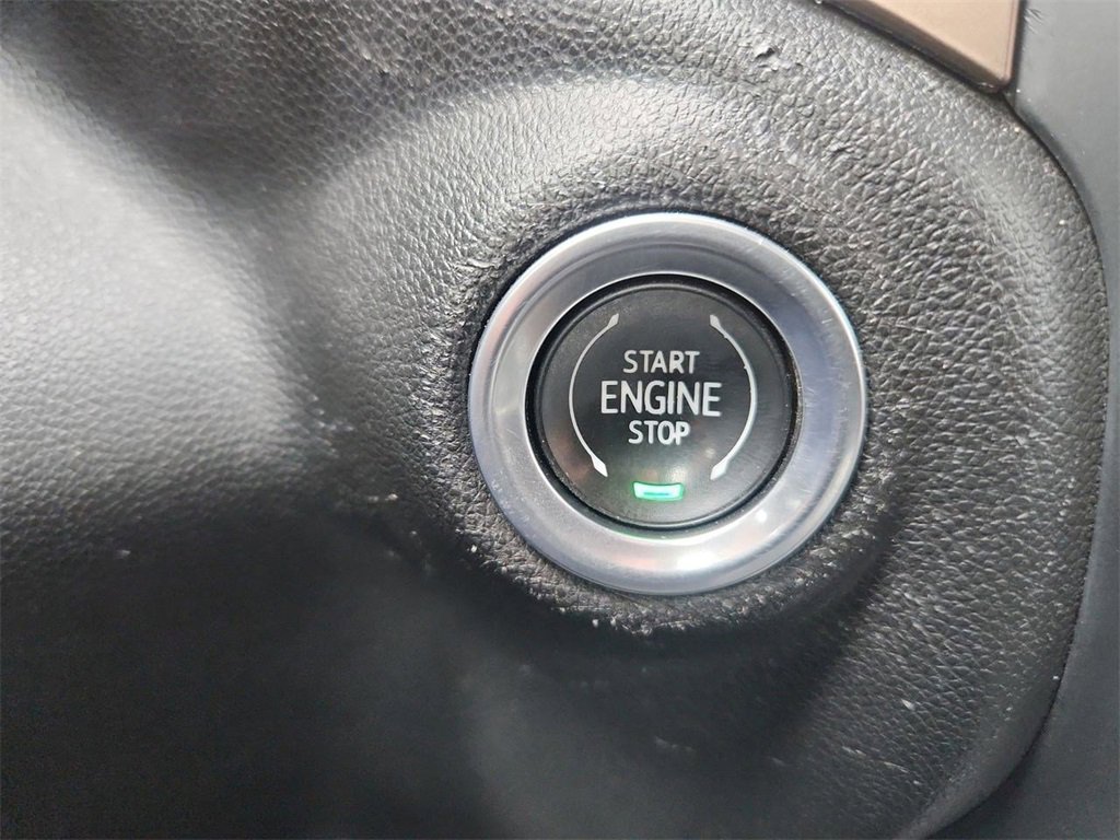 Used 2022 Chevrolet Silverado 1500 High Country image 17