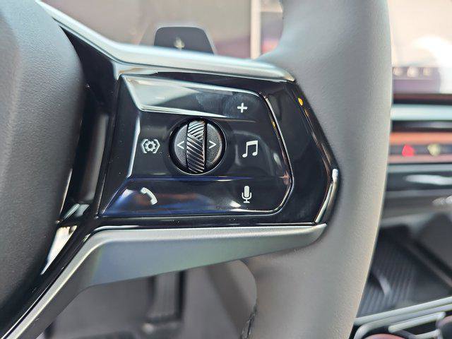 New 2026 BMW 540i xDrive image 18