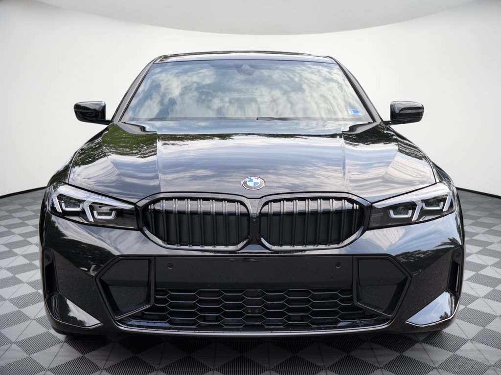 New 2026 BMW 330i xDrive Sedan w/ M Sport Package AWD/4WD image 6