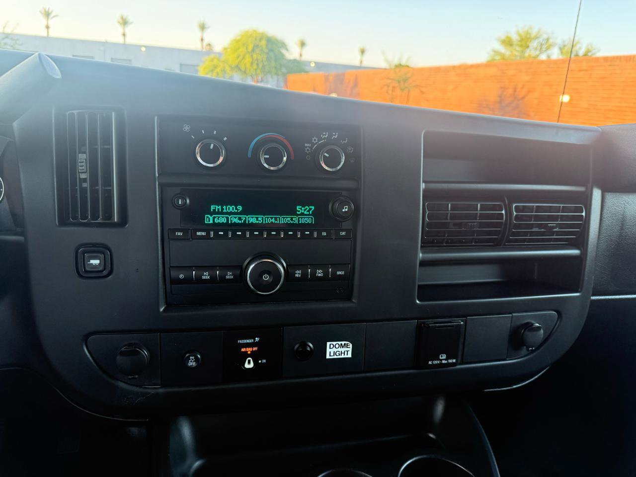 Used 2017 Chevrolet Express 2500 RWD image 27