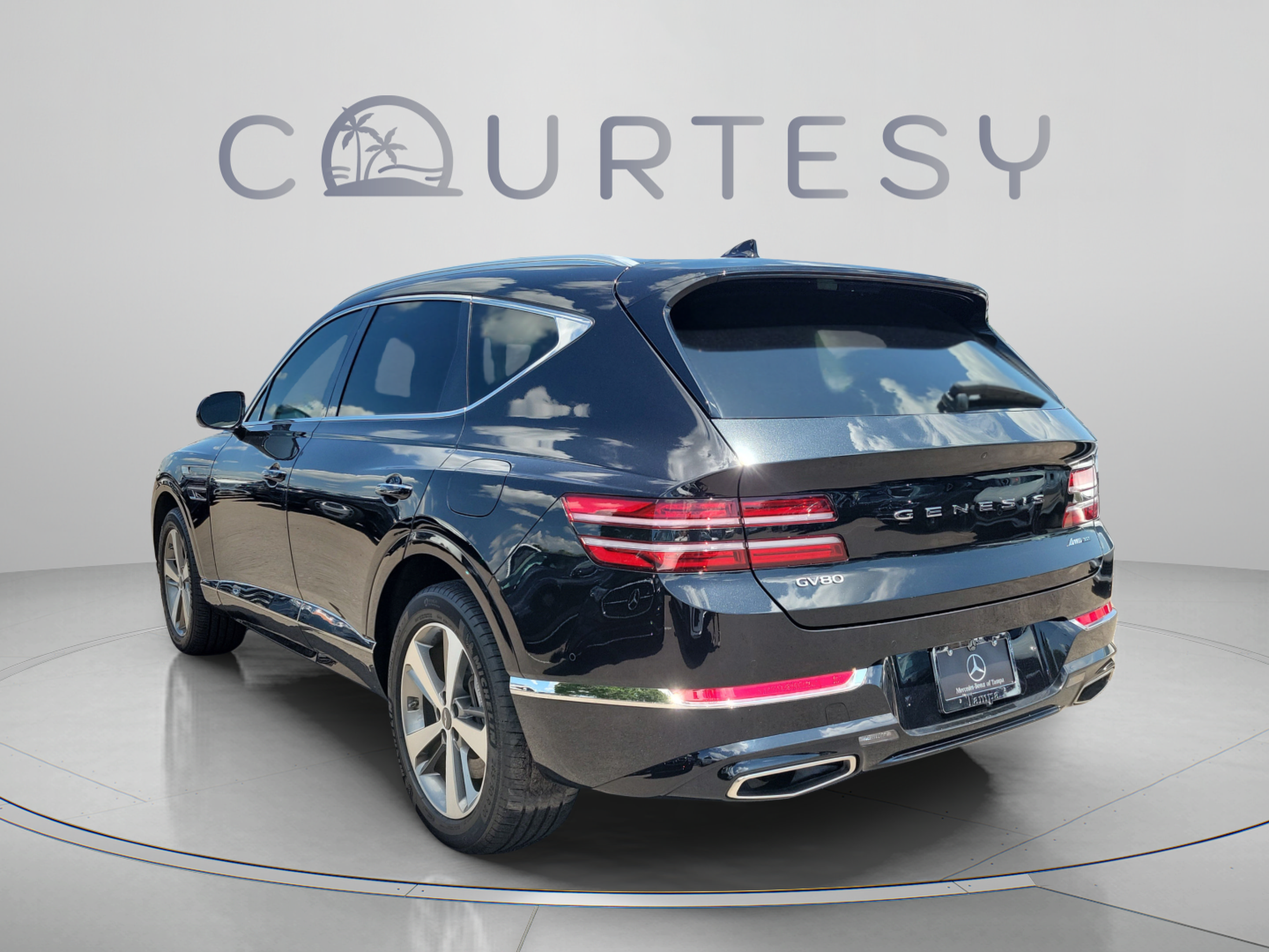 Used 2023 Genesis GV80 3.5T Advanced + AWD/4WD image 2