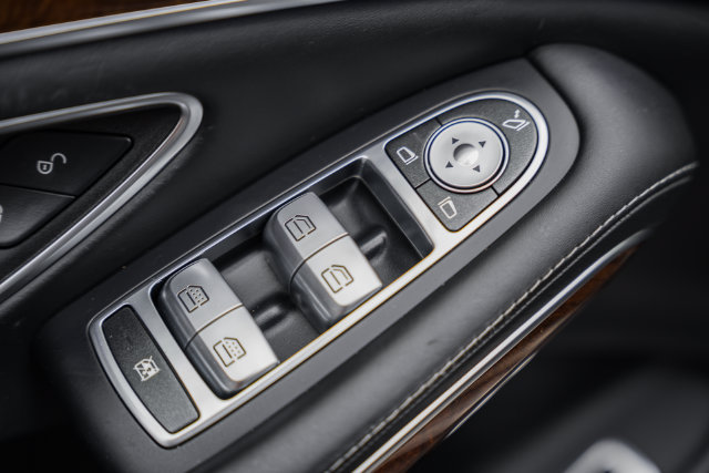 Used 2015 Mercedes-Benz S 600 image 33