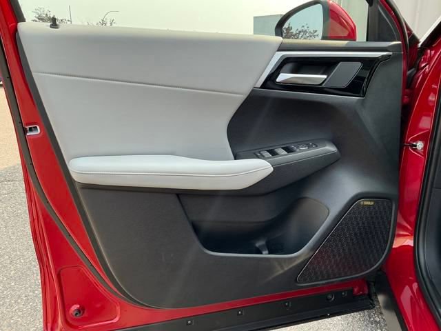 New 2025 Mitsubishi Outlander SE image 12