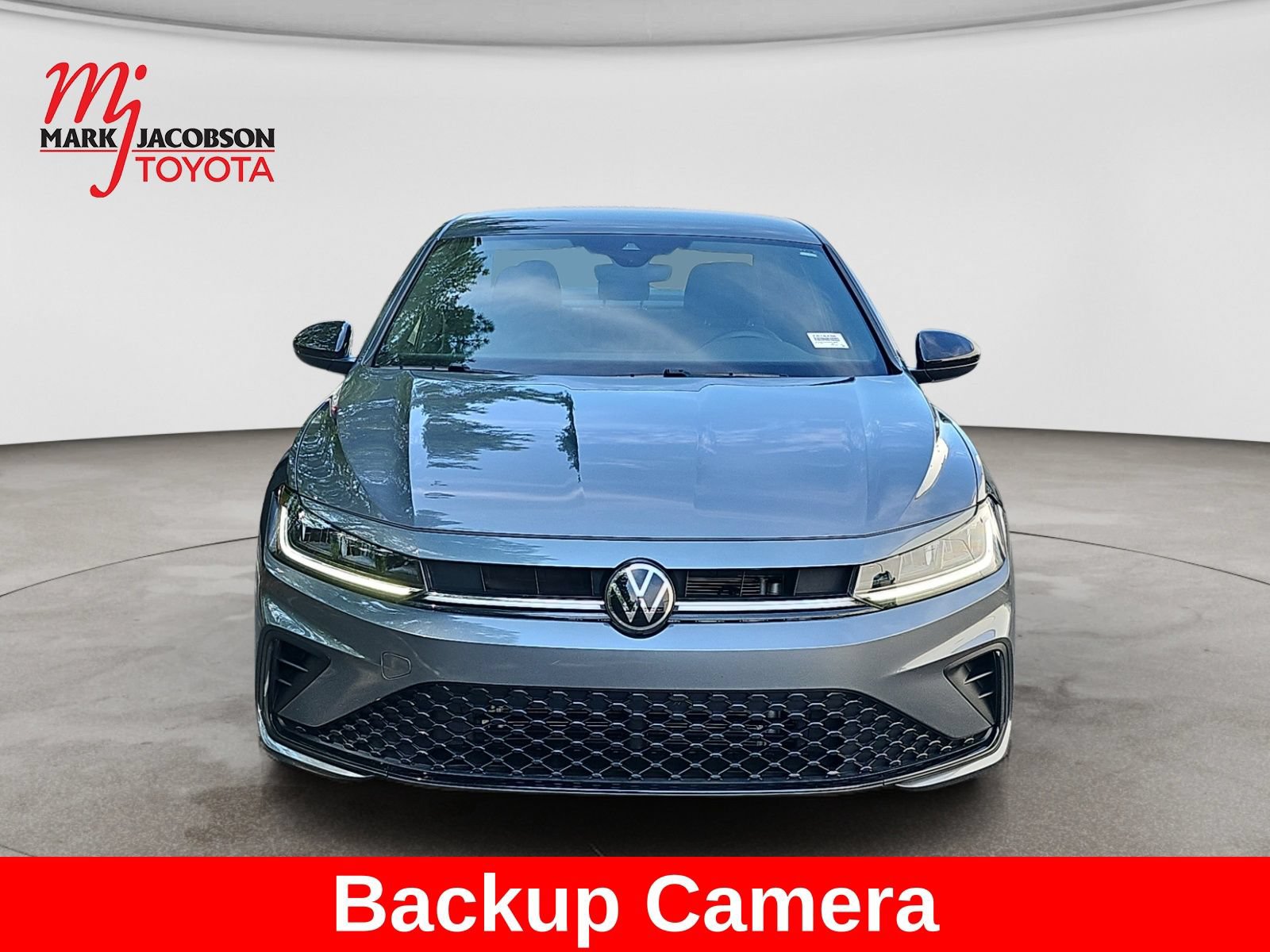 Used 2025 Volkswagen Jetta Sport FWD image 2