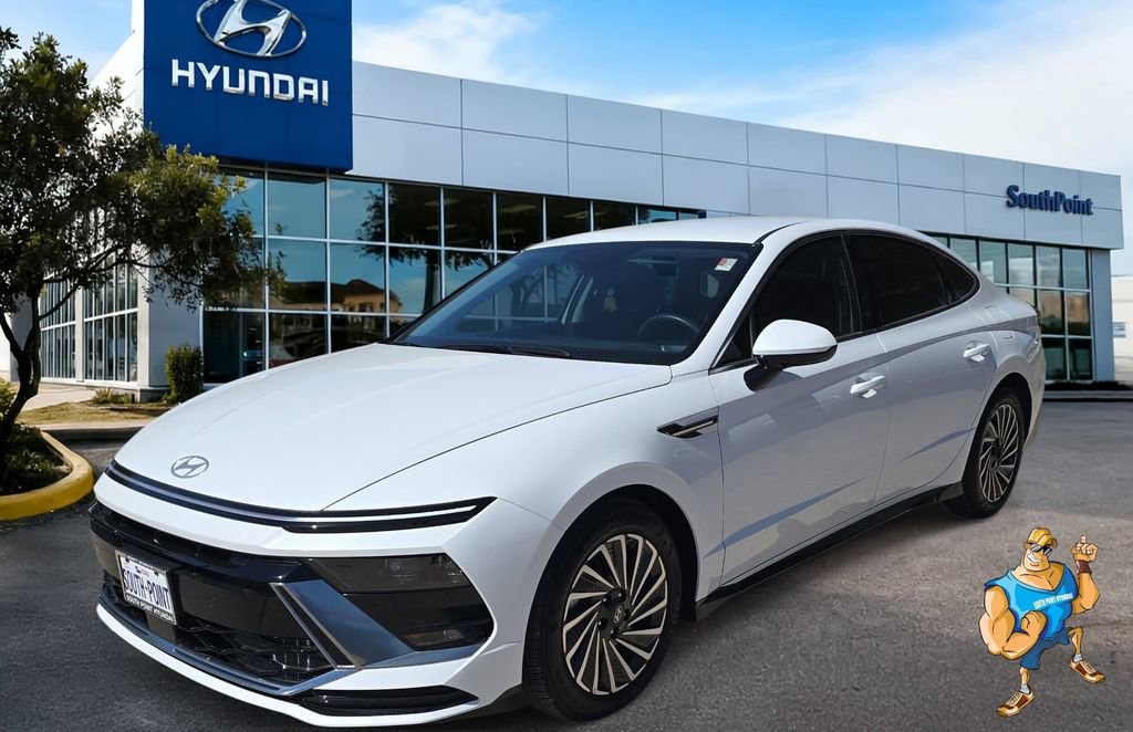 Certified 2025 Hyundai Sonata SEL image 1