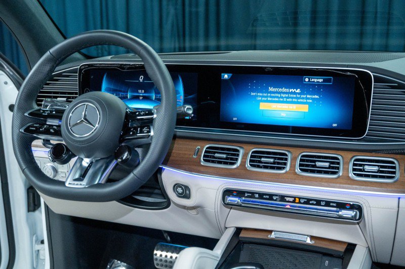 New 2026 Mercedes-Benz GLE 63 AMG S image 16