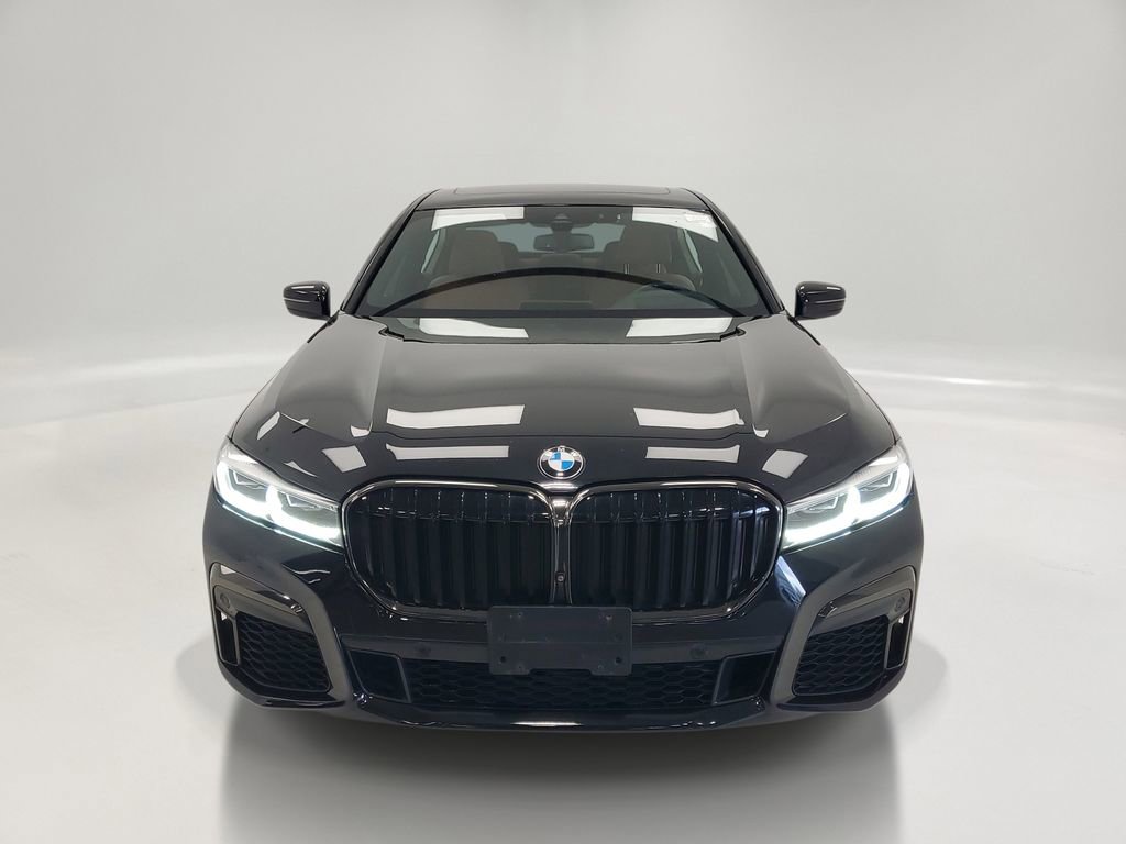 Used 2021 BMW 750i xDrive w/ M Sport Package AWD/4WD image 2