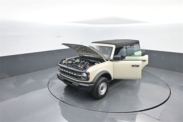 New 2025 Ford Bronco 4-Door image 35