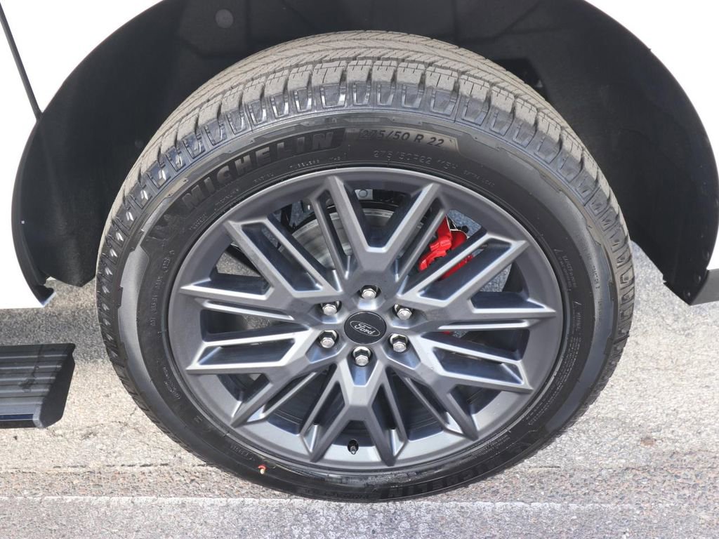 New 2025 Ford Expedition Max Platinum w/ Stealth Performance Package AWD/4WD image 24