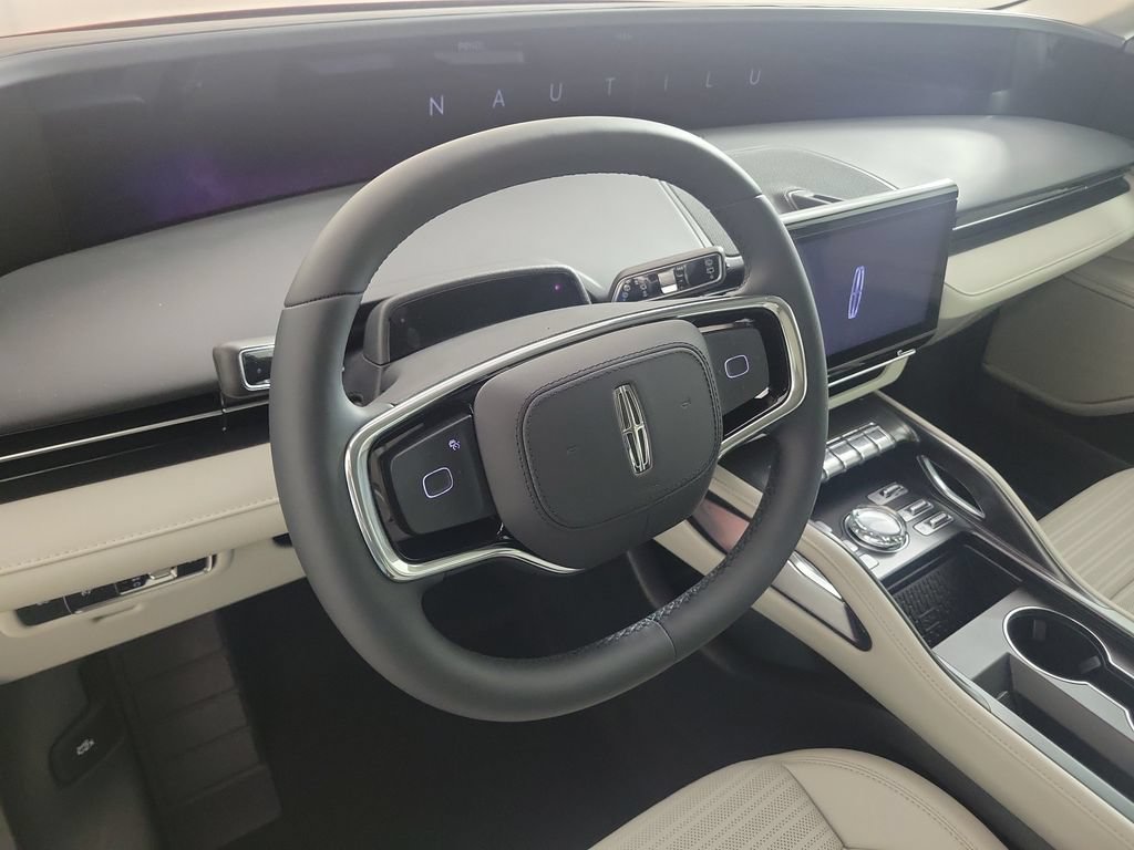 New 2026 Lincoln Nautilus Reserve AWD/4WD image 16