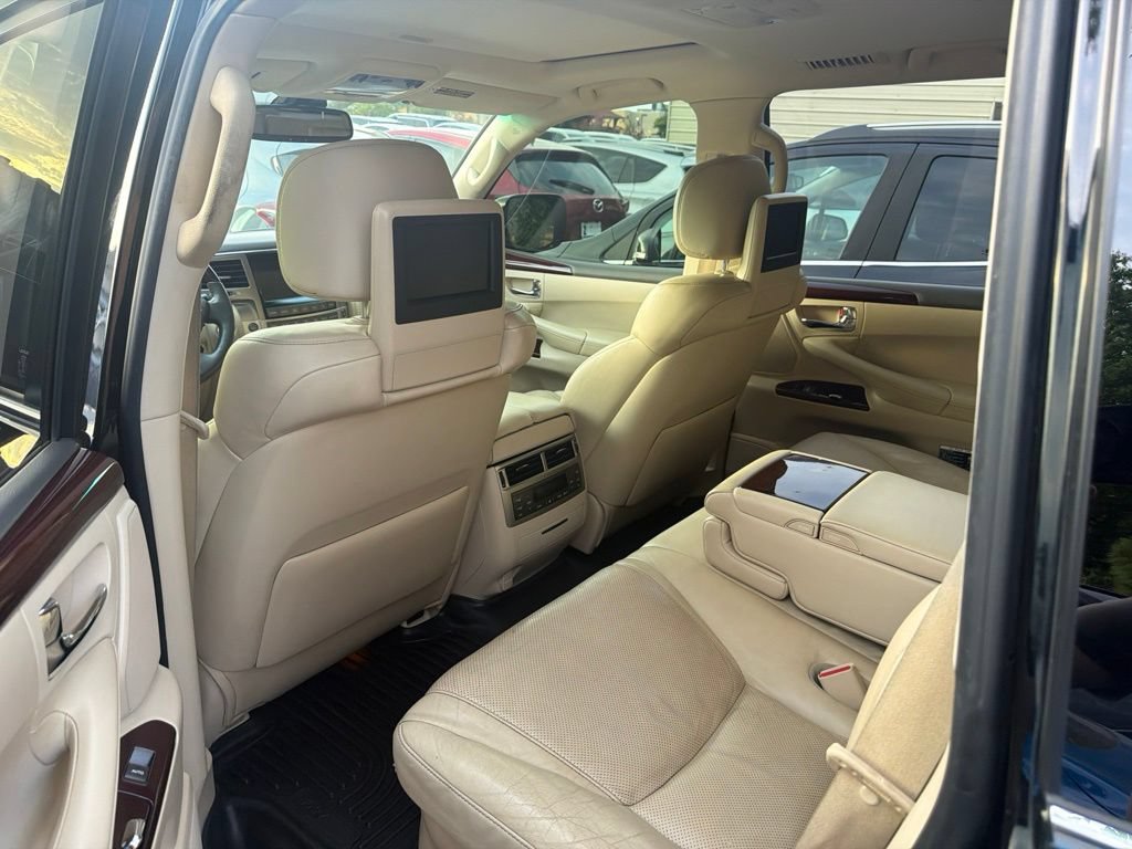 Used 2014 Lexus LX 570 4WD image 8