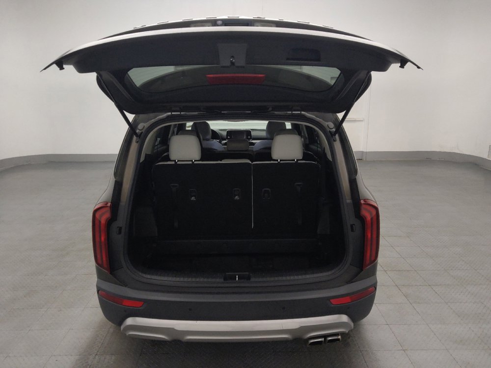 Used 2020 Kia Telluride S w/ S 8 Passenger Seating Package FWD image 29