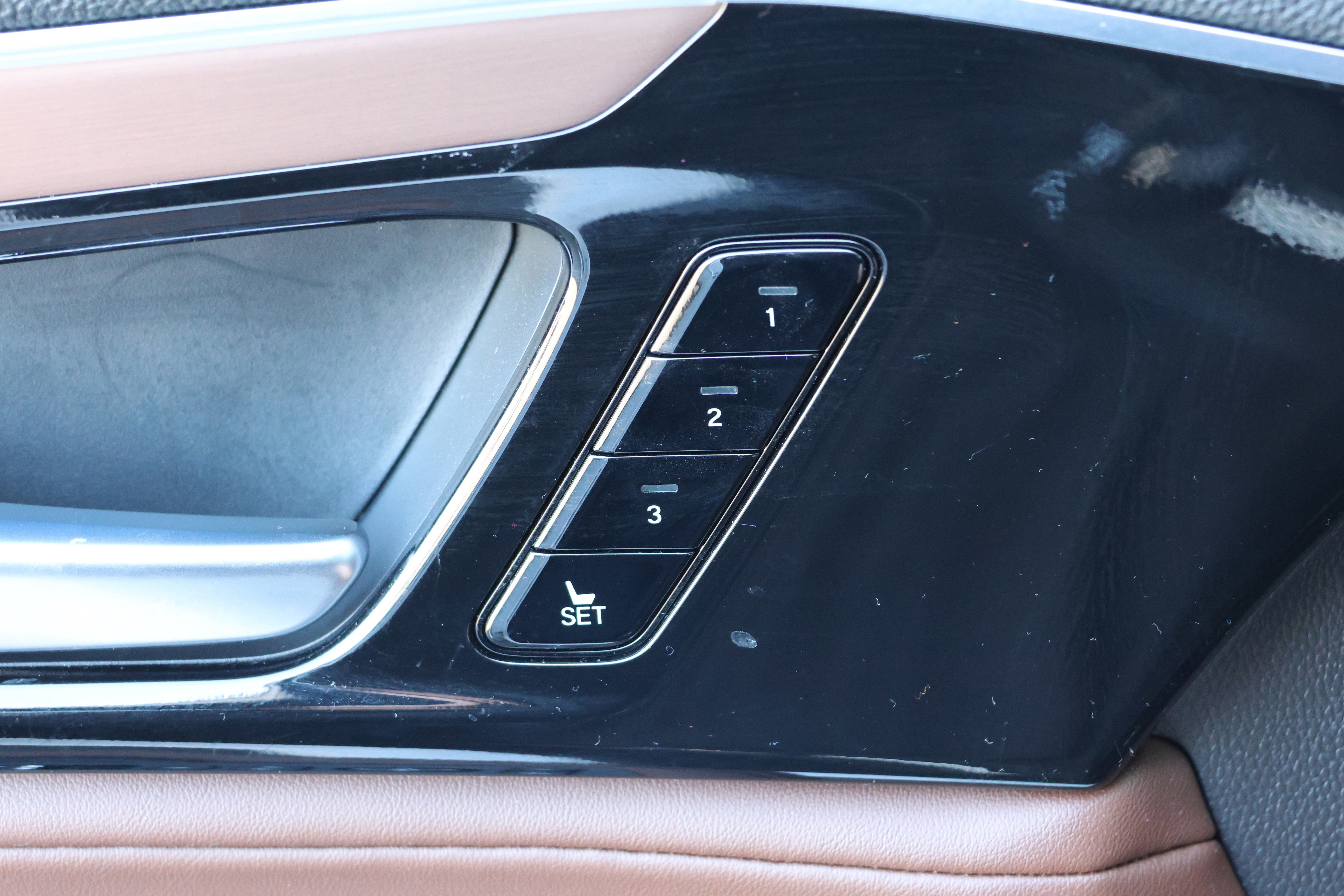 Used 2024 Acura MDX FWD w/ Technology Package image 13