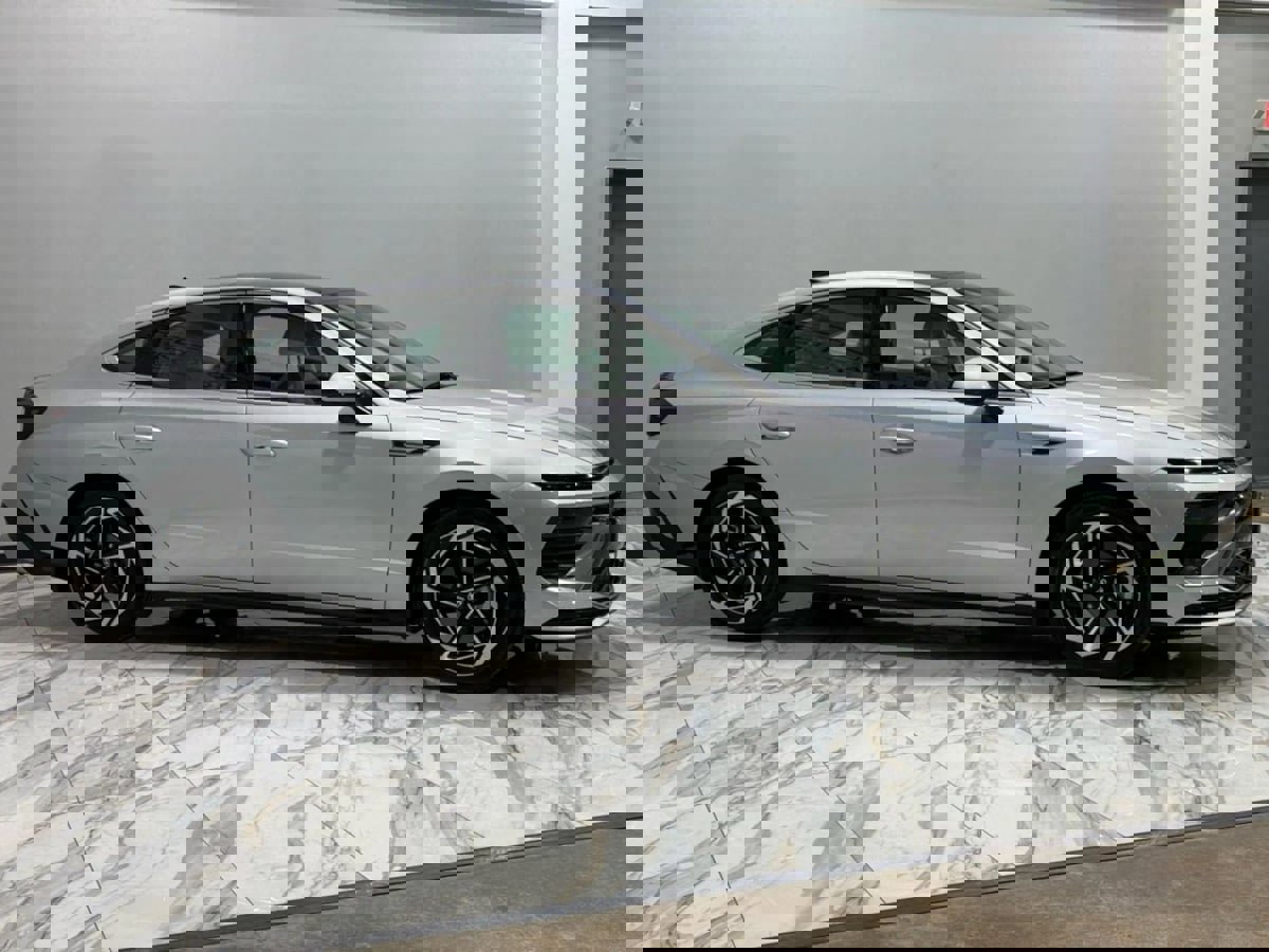 Used 2025 Hyundai Sonata SEL image 5