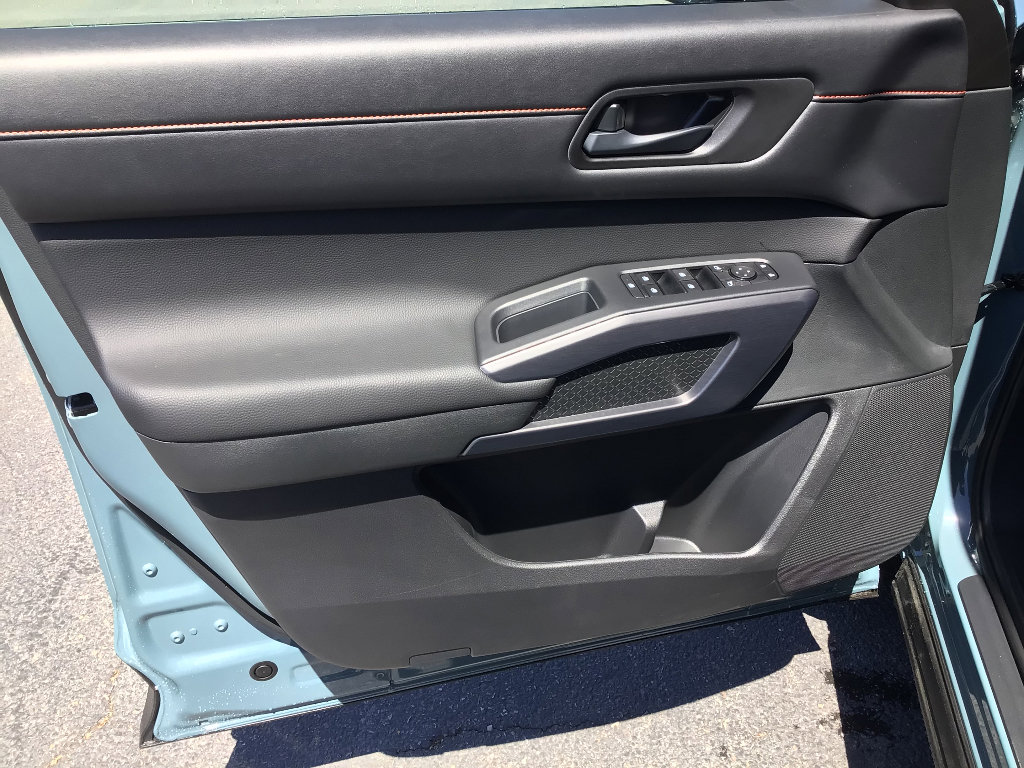New 2026 Nissan Pathfinder Rock Creek AWD/4WD image 9