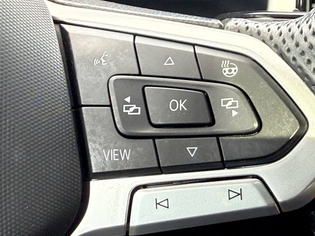 Used 2023 Volkswagen Atlas Cross Sport SEL Premium R-Line AWD/4WD image 21