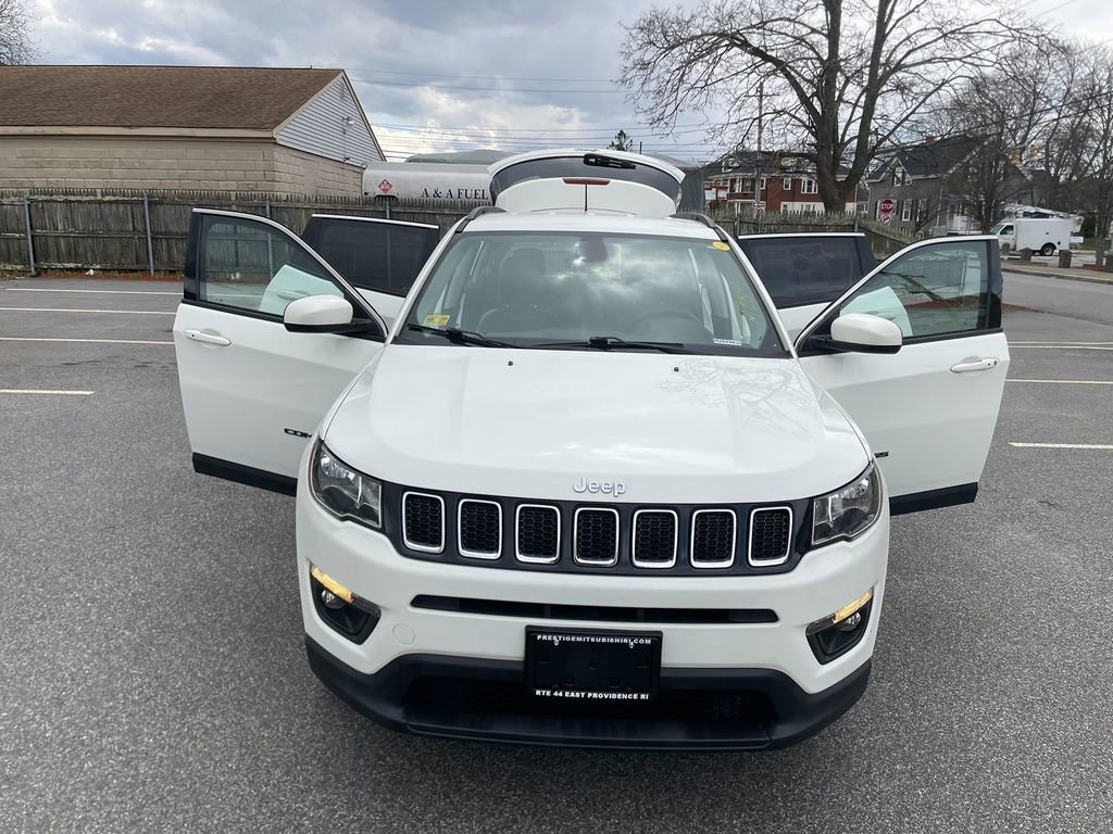 Used 2019 Jeep Compass Latitude w/ Popular Equipment Group AWD/4WD image 29