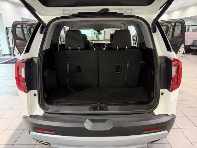 Used 2023 GMC Acadia SLE w/ Driver Convenience Package AWD/4WD image 10