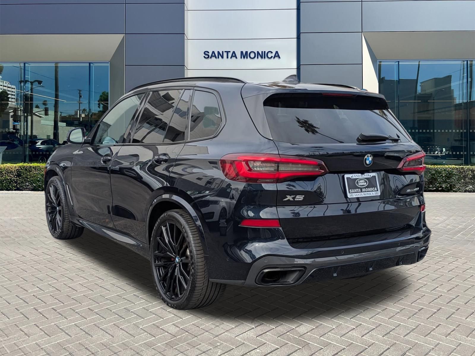 Used 2021 BMW X5 sDrive40i w/ M Sport Package image 7