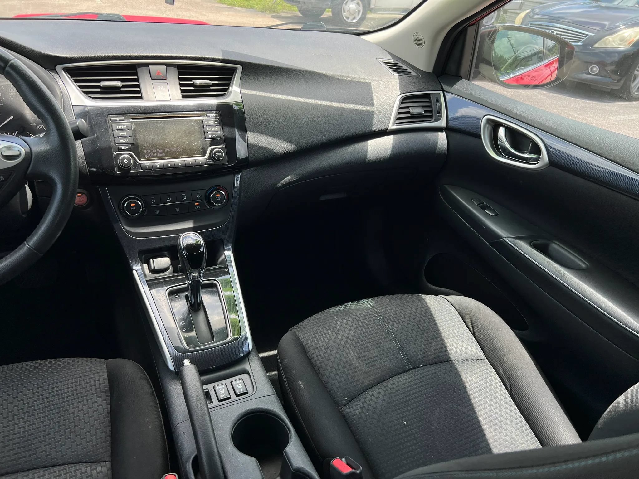 Used 2017 Nissan Sentra SR FWD image 16